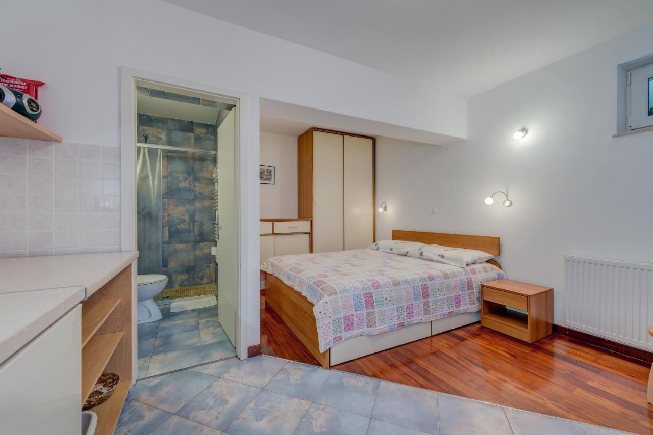 Pikolo Apartments Omis Tice エクステリア 写真