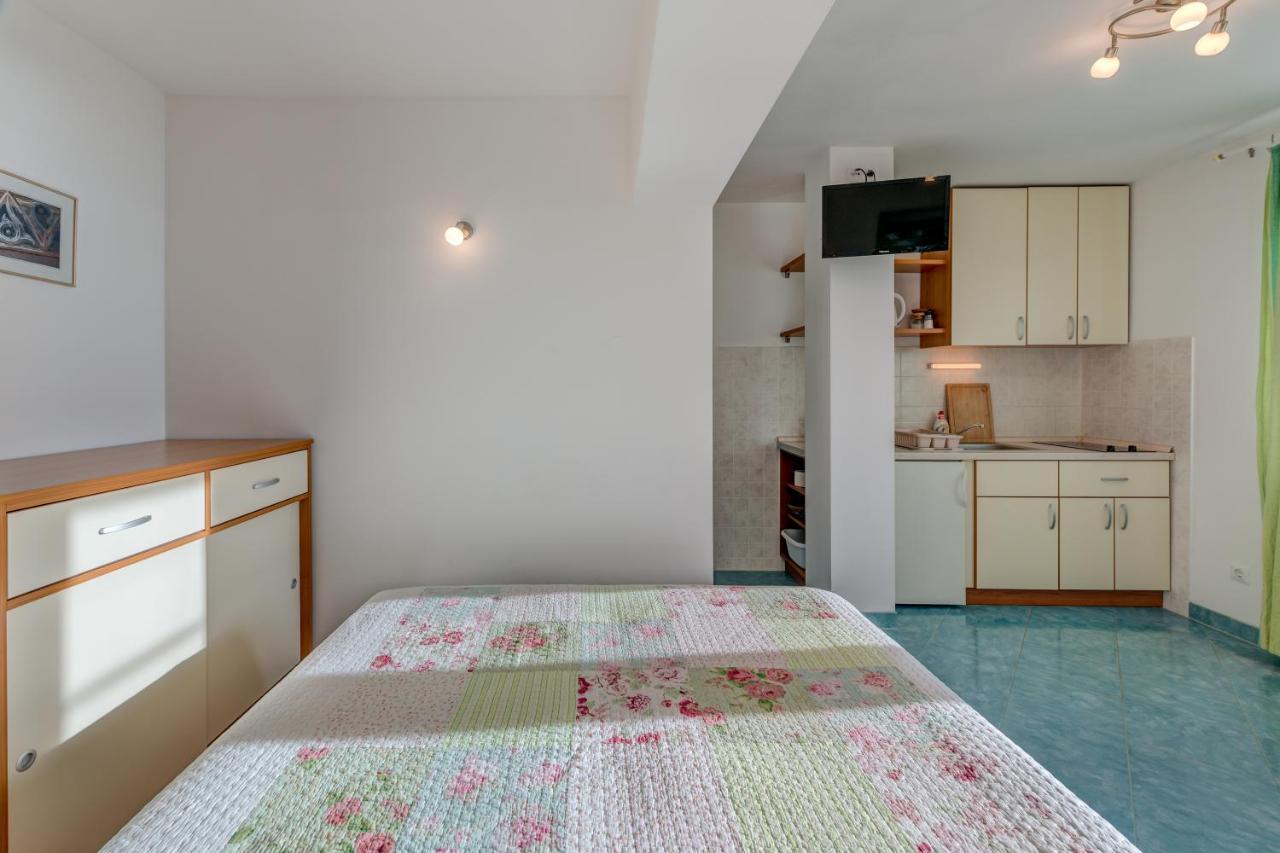 Pikolo Apartments Omis Tice エクステリア 写真